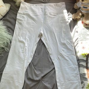 White RBX Capri Leggings